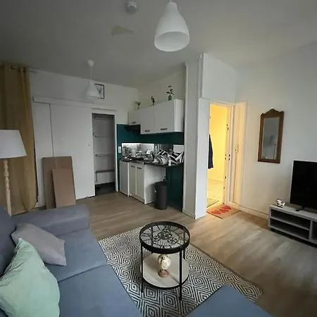 Le Petit Savigny- Proche D'orly Apartman *